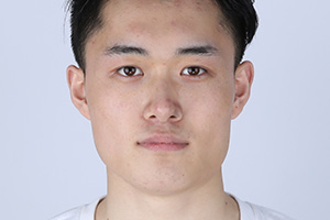 세련되지 못한 인상을 주는 심한 사각턱